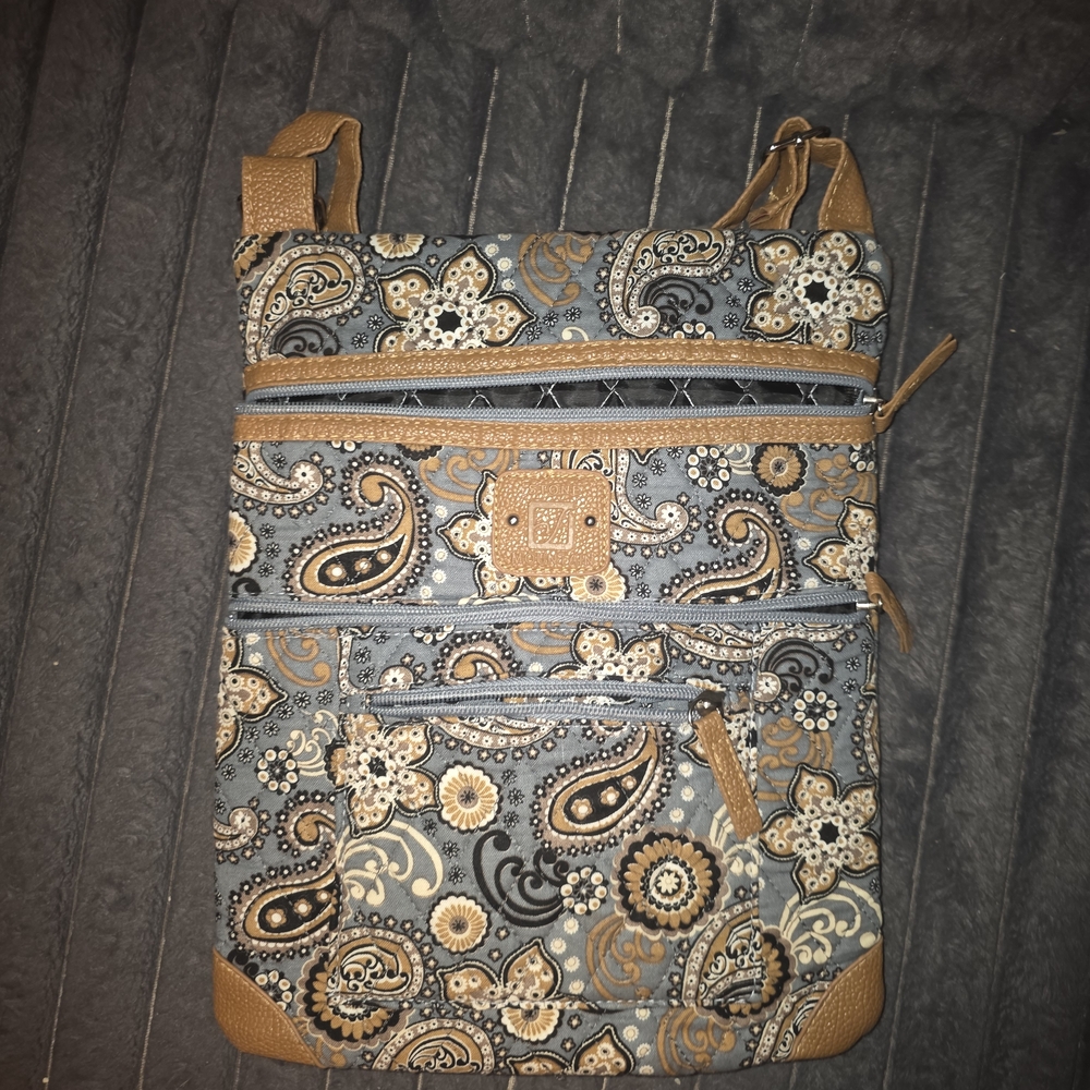 Stone Mountain Accessories Paisley Crossbody in Gray and Tan Accents